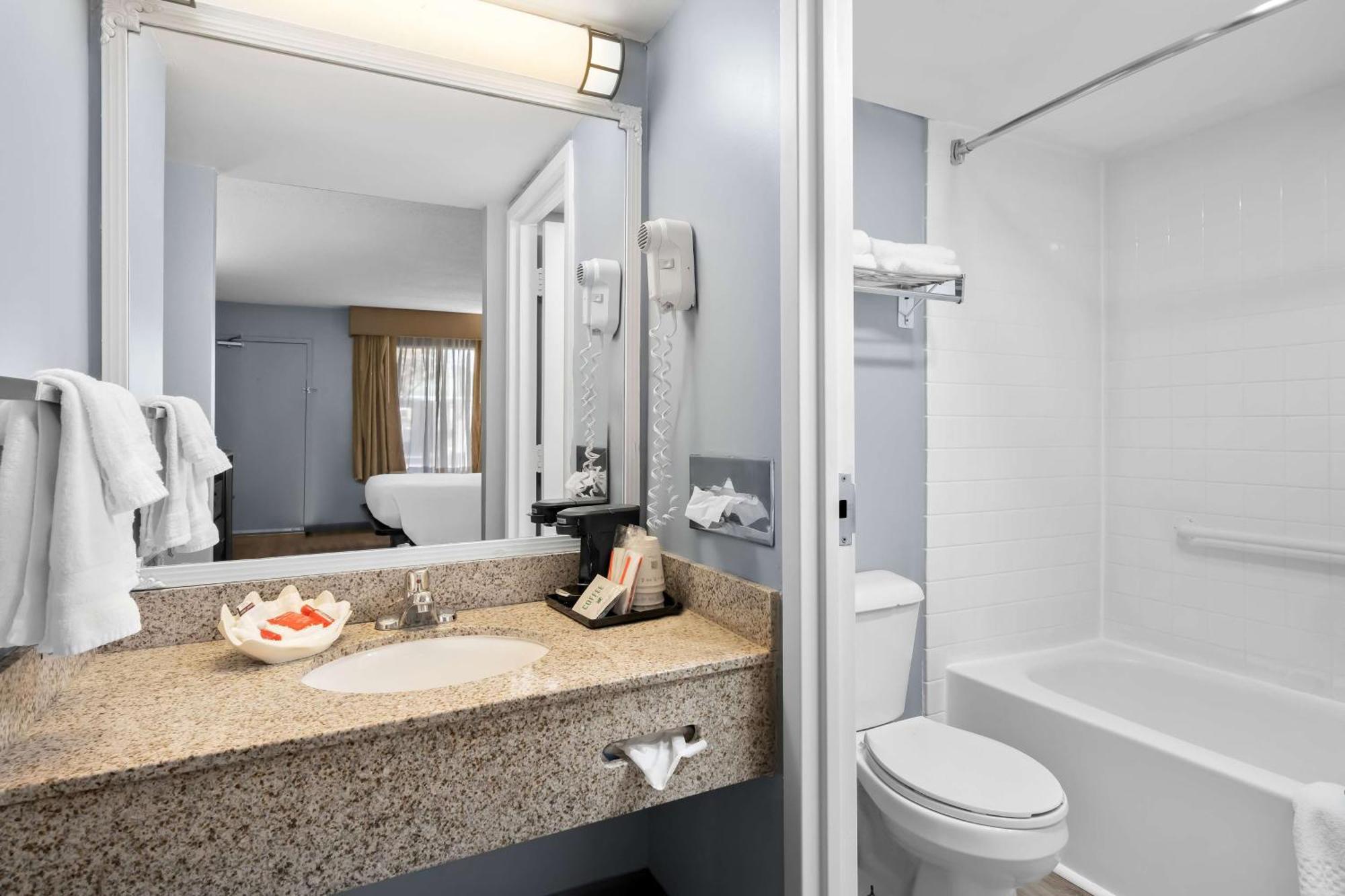 Brandywine Valley Inn Surestay Plus By Best Western ويلمينغتون، كارولاينا الشمالية المظهر الخارجي الصورة