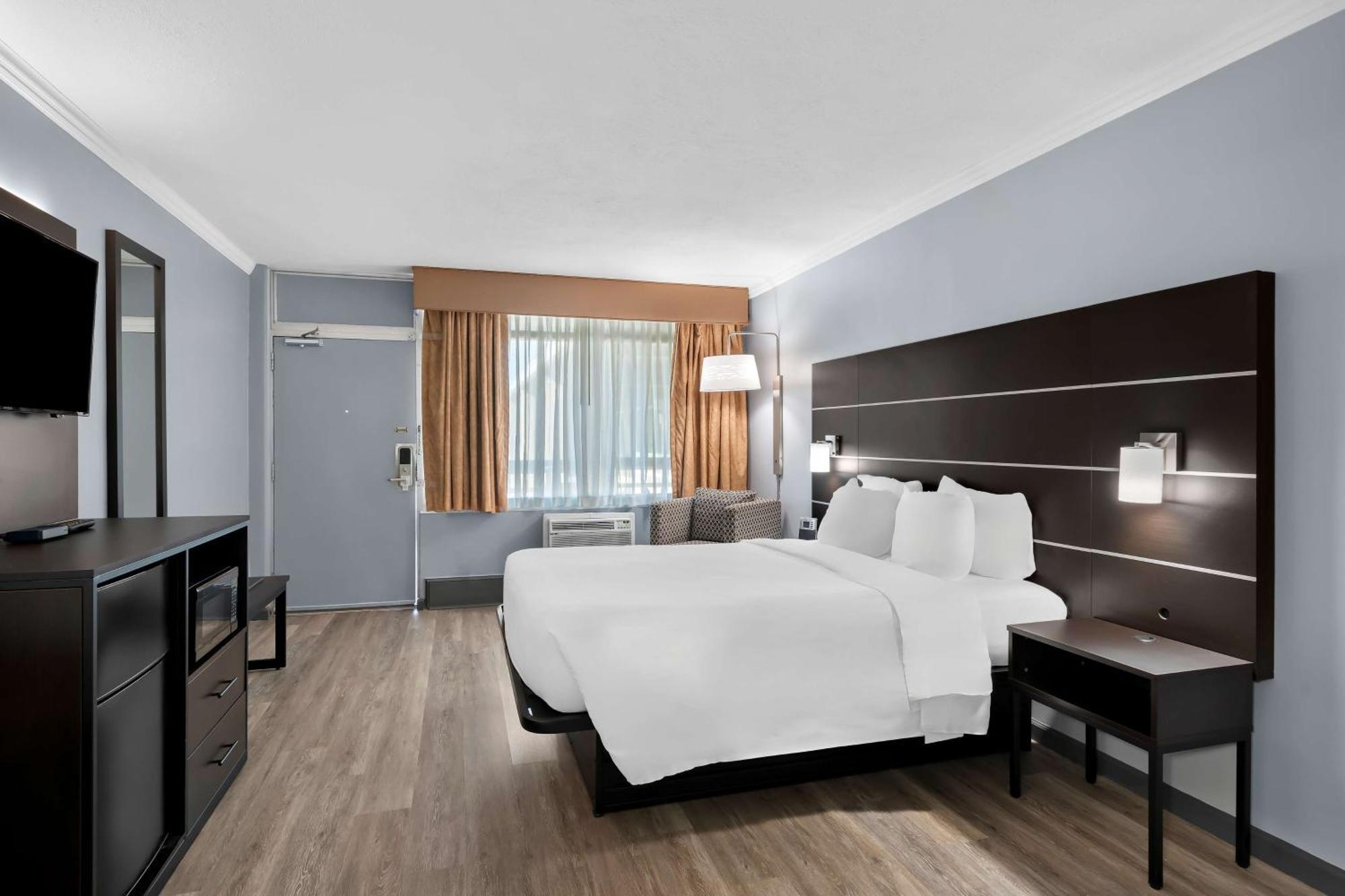 Brandywine Valley Inn Surestay Plus By Best Western ويلمينغتون، كارولاينا الشمالية المظهر الخارجي الصورة